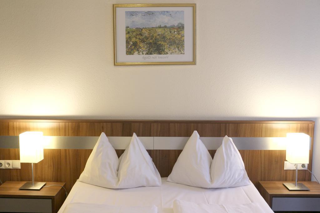 Hotel Carina Виена Екстериор снимка